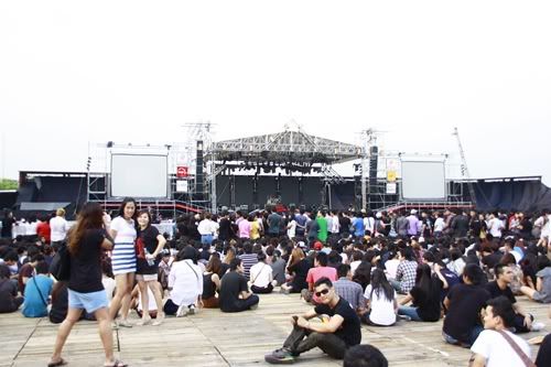 คอนเสิร์ตแคลช