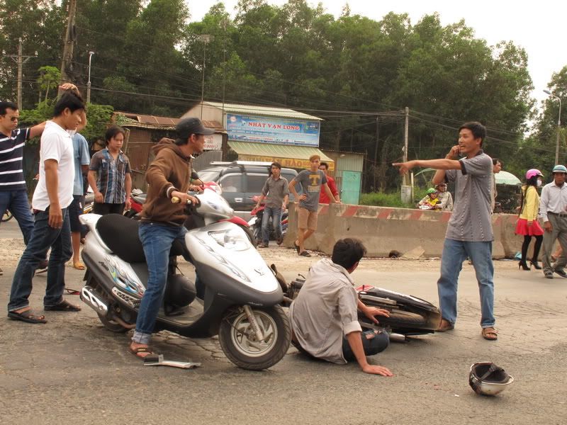 cướp trên QL 51 bị bắt tại trận - 2