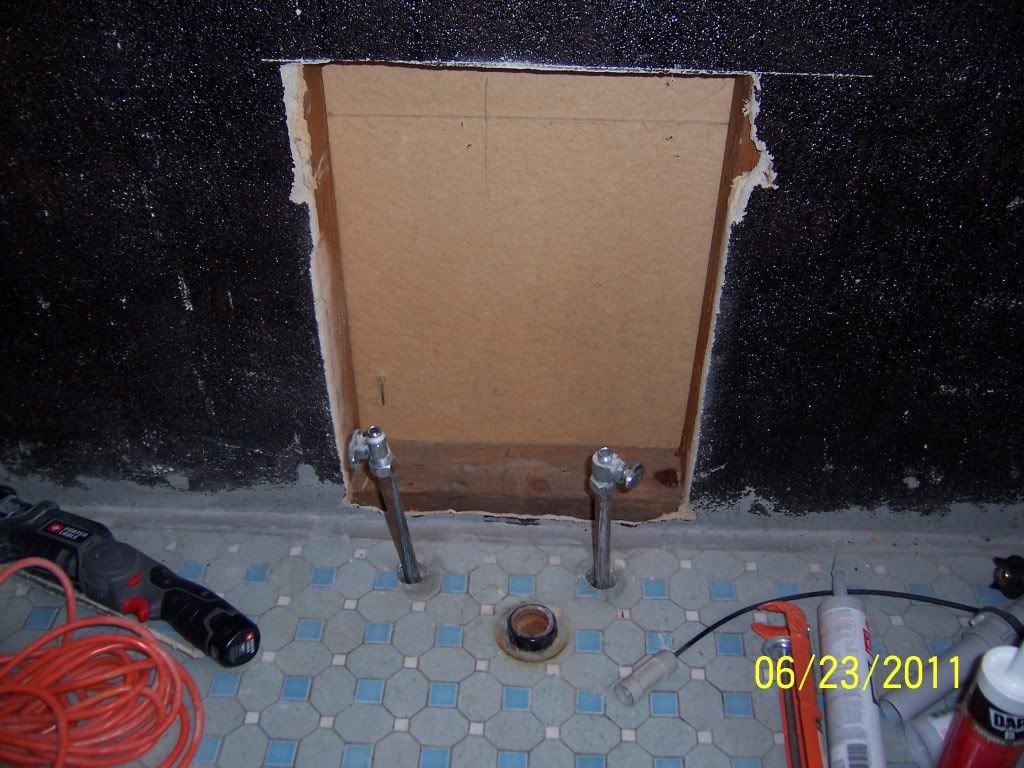 ReInstalling plumbing from floor to wall