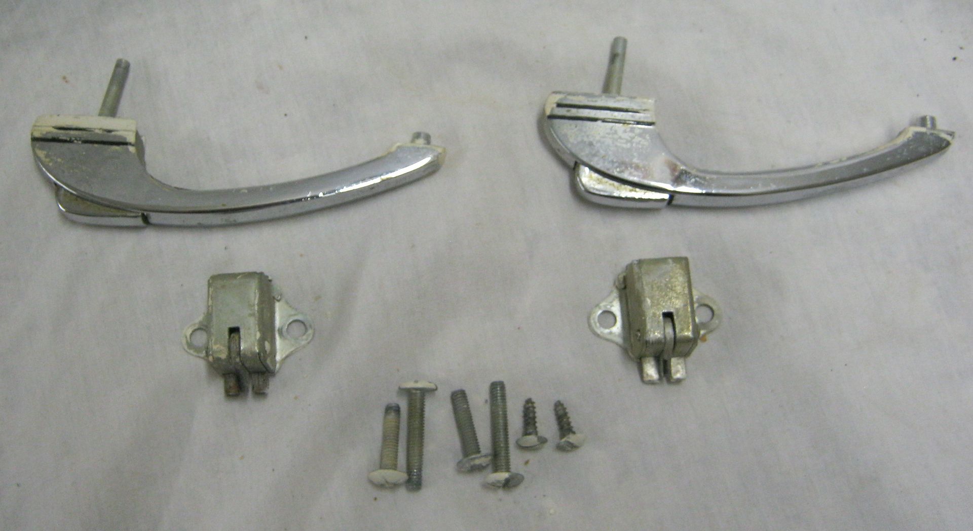 Vintage 1950's Cupboard Door Handles Push Button Pair 70112