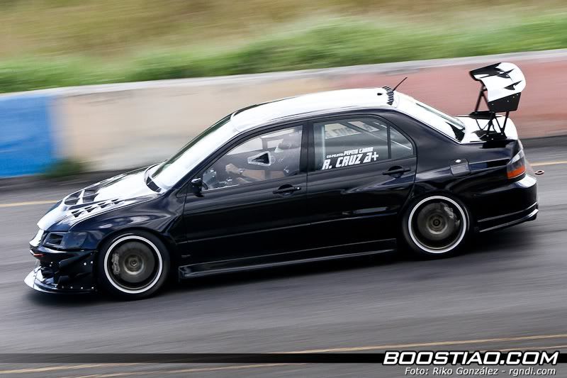 IMAGE: http://i1230.photobucket.com/albums/ee492/rgndi/solo120nov2011/_MG_9483.jpg