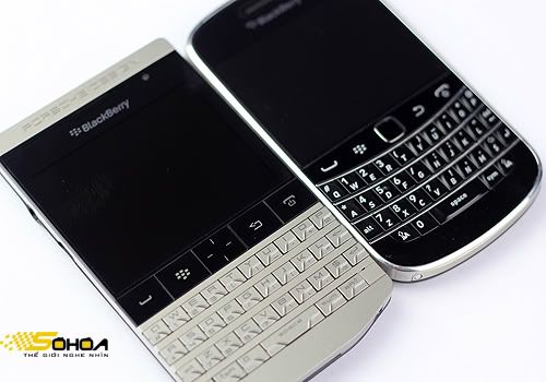 Blackberry-9981-9900-14.jpg