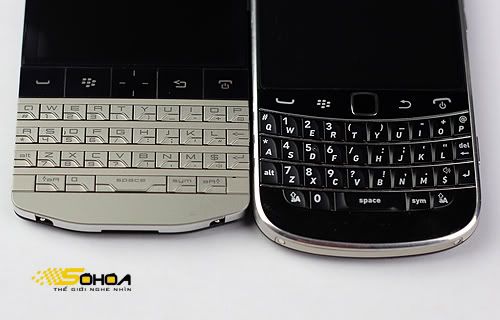 Blackberry-9981-9900-16.jpg