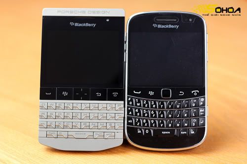 Blackberry-9981-9900.jpg