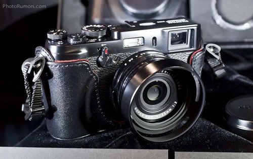 Fujifilm-X-100-black-limited-edition-camera-1.jpg