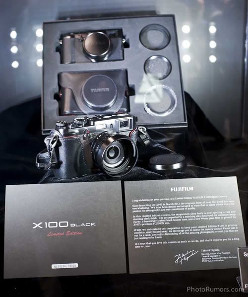 Fujifilm-X-100-black-limited-edition-camera-2.jpg