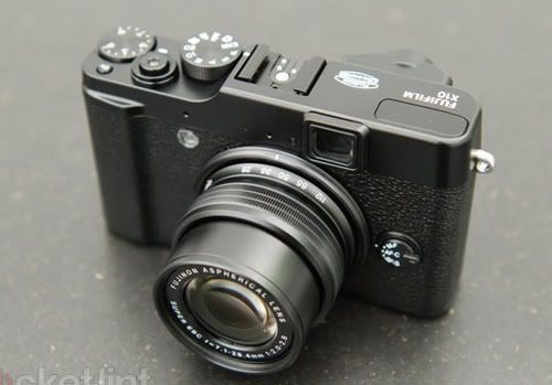 fujifilm-x10-ifa-hands-on-preview-8.jpg