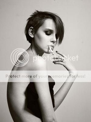  photo black-and-white-girl-henrik-adamsen-short-hair-smoking-Favimcom-152549_large_zps95dc2a44.jpg